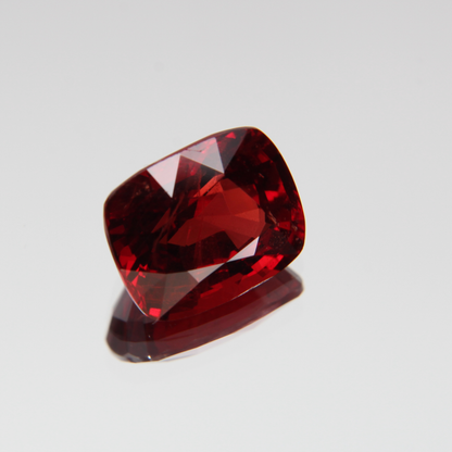 roter Spinell 3.51 ct