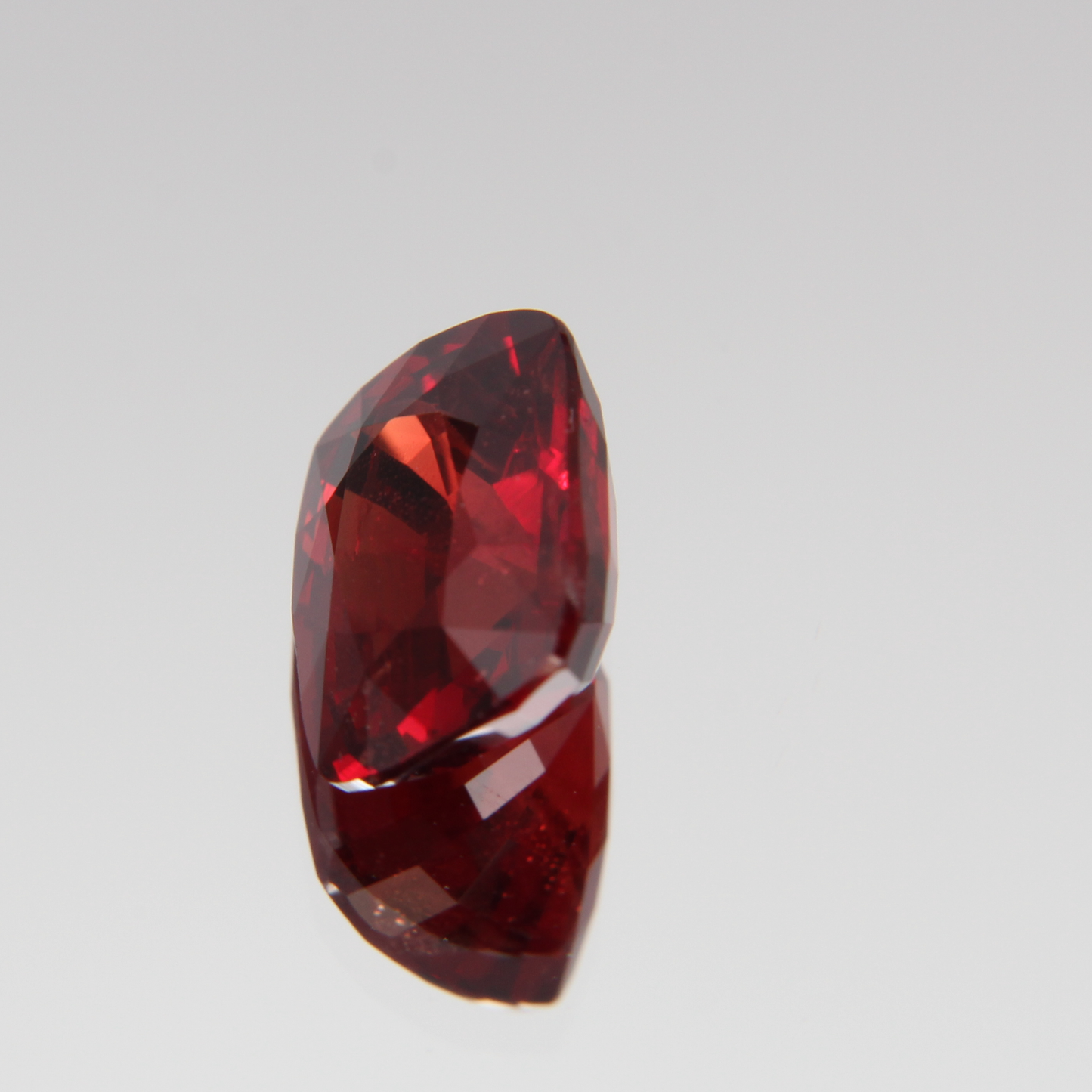 roter Spinell 3.51 ct