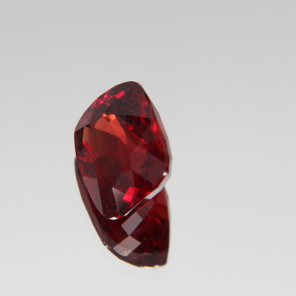 roter Spinell 3.51 ct