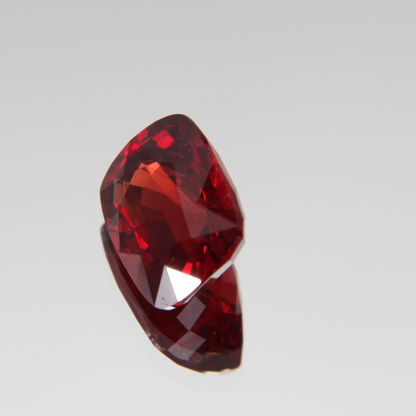 roter Spinell 3.51 ct