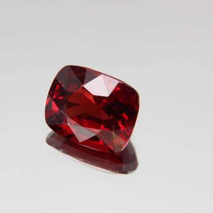 roter Spinell 3.51 ct