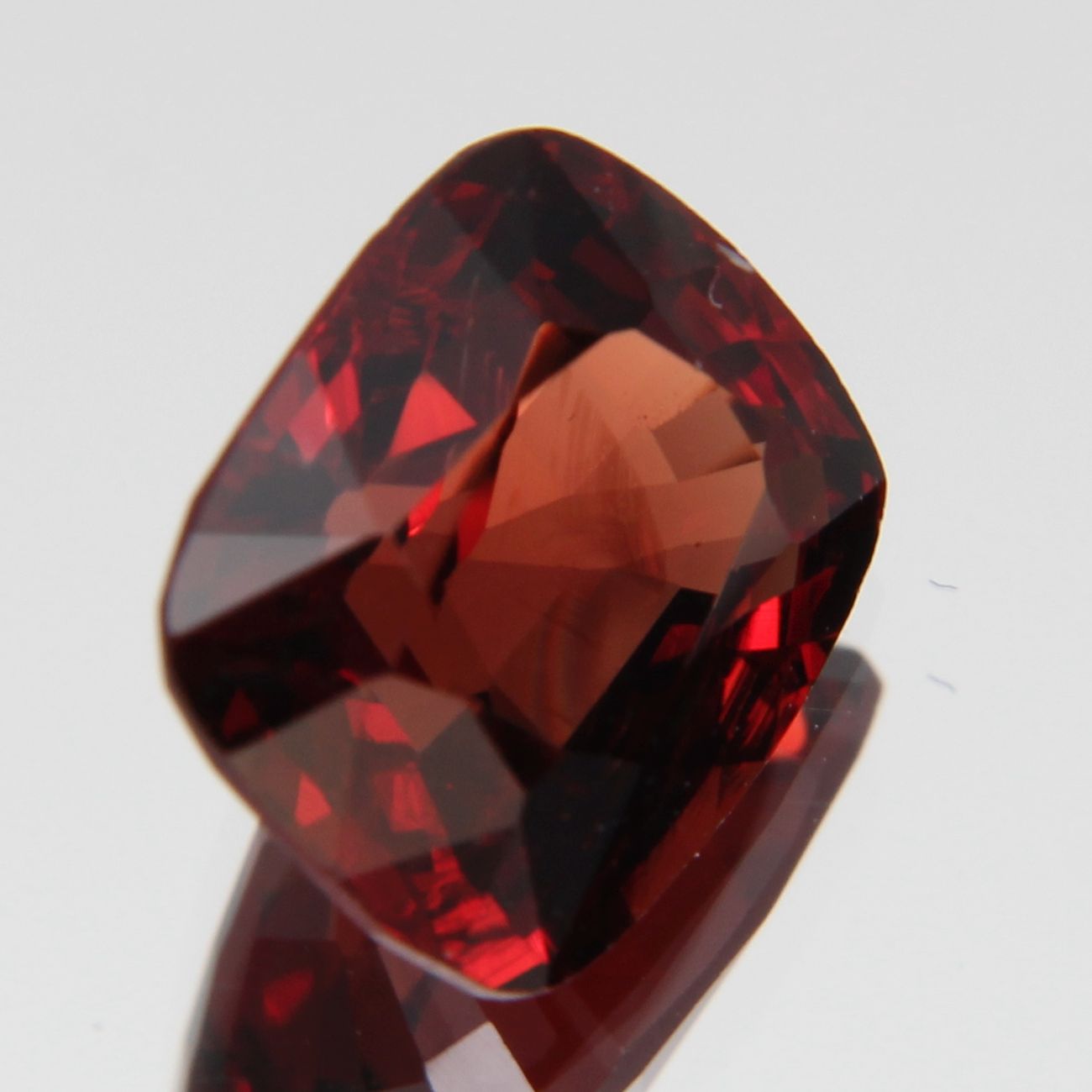 Orange-Roter Spinell 2.60 ct