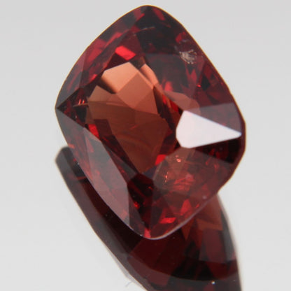 Orange-Roter Spinell 2.60 ct