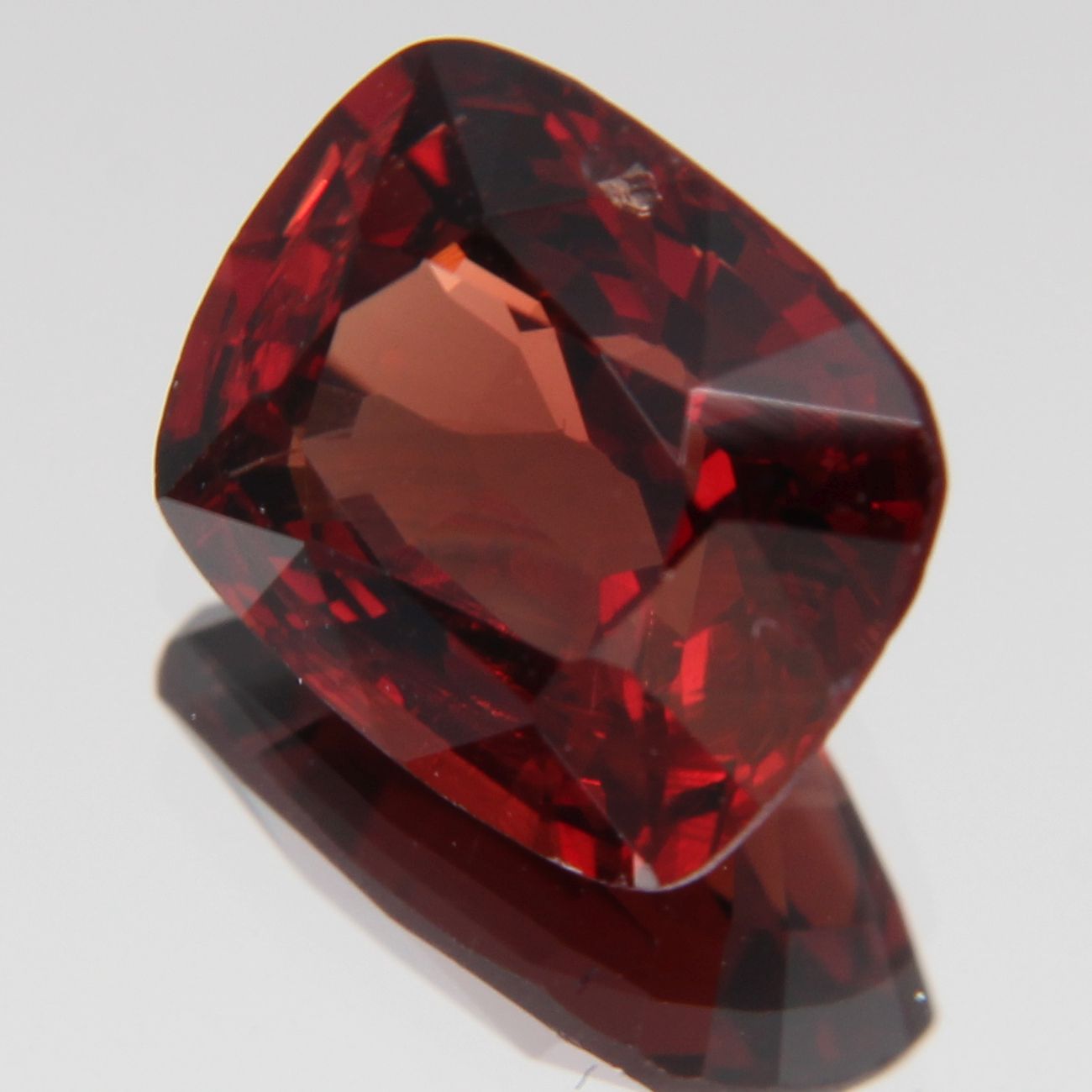 Orange-Roter Spinell 2.60 ct
