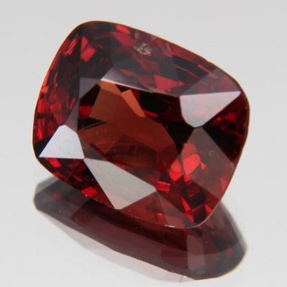 Orange-Roter Spinell 2.60 ct