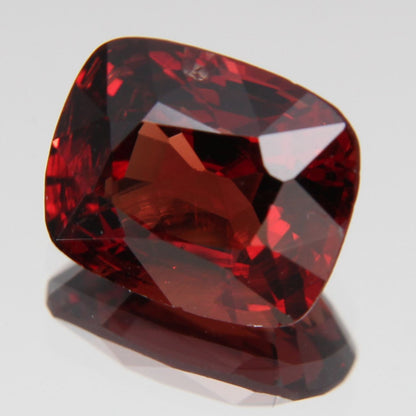 Orange-Roter Spinell 2.60 ct