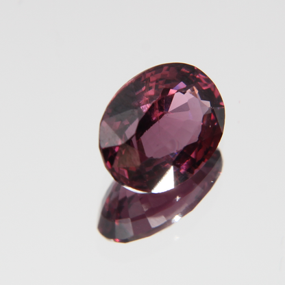rötlich Pinker Spinell 1.28 ct