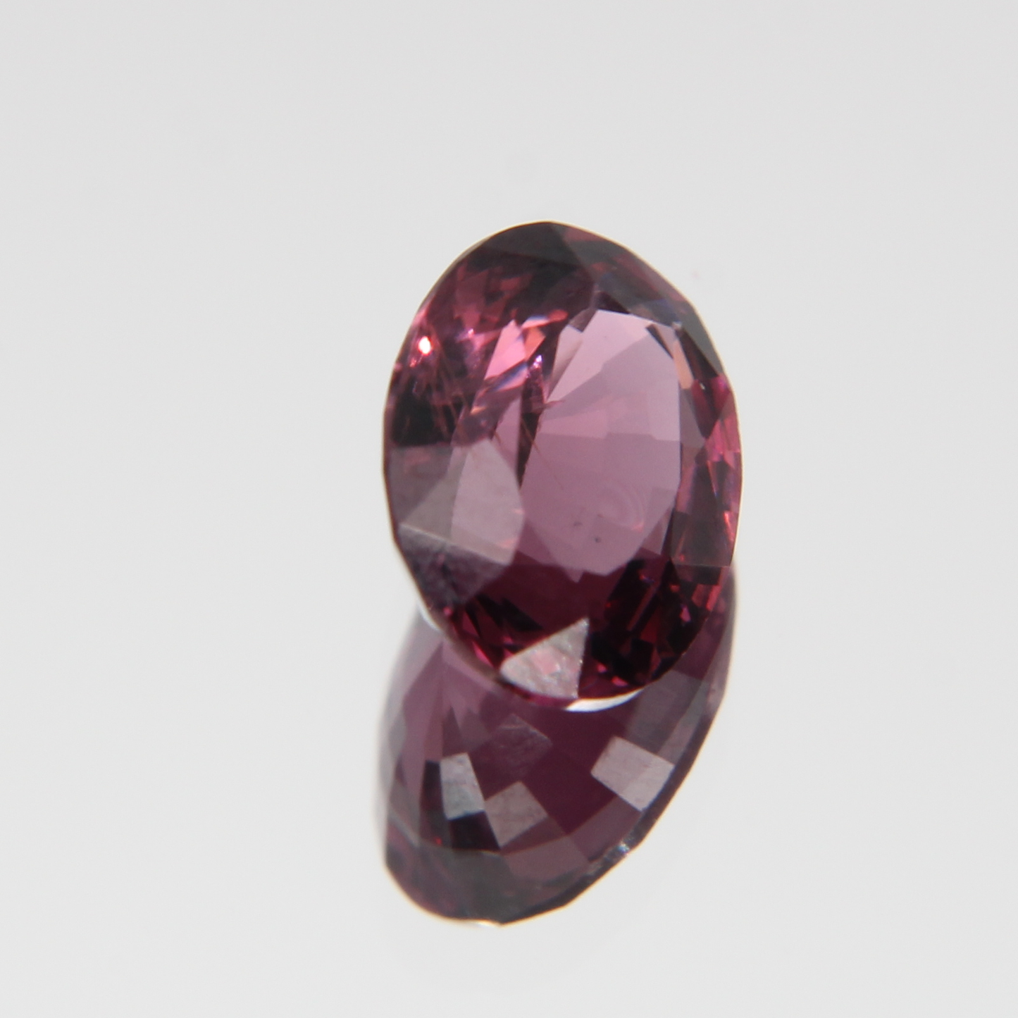 rötlich Pinker Spinell 1.28 ct