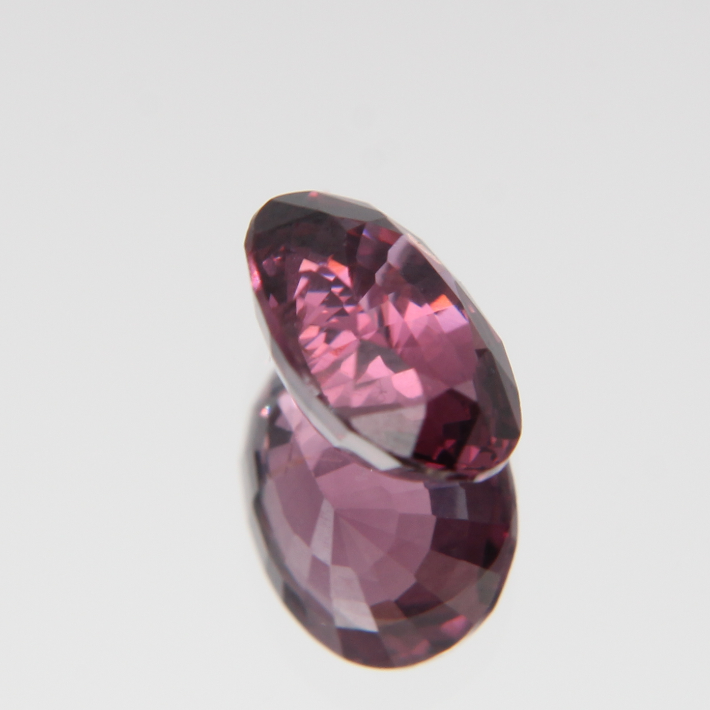 rötlich Pinker Spinell 1.28 ct