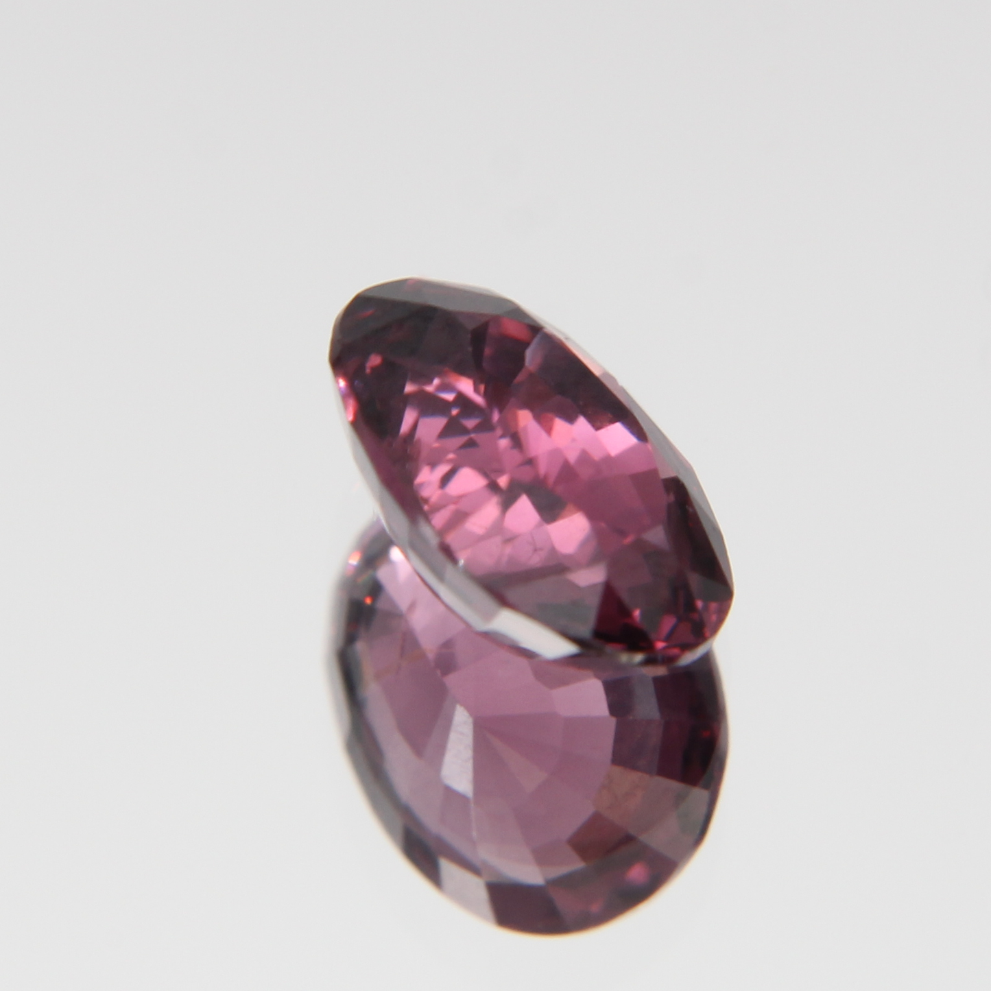 rötlich Pinker Spinell 1.28 ct
