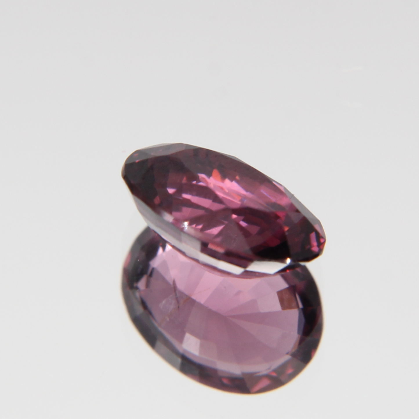 rötlich Pinker Spinell 1.28 ct