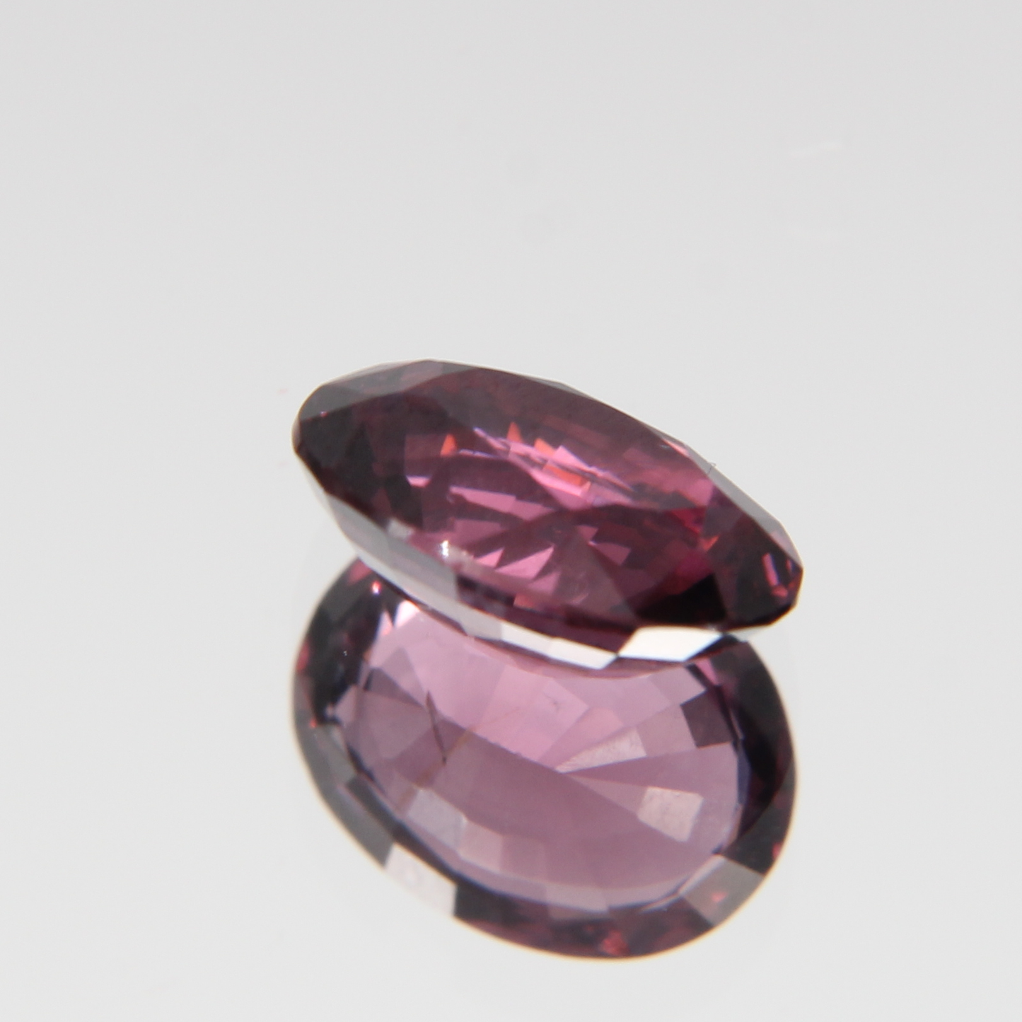 rötlich Pinker Spinell 1.28 ct