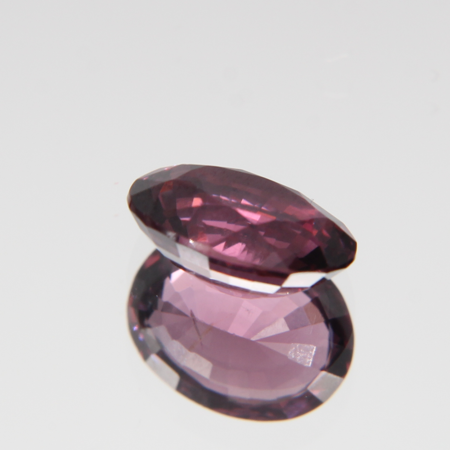 rötlich Pinker Spinell 1.28 ct