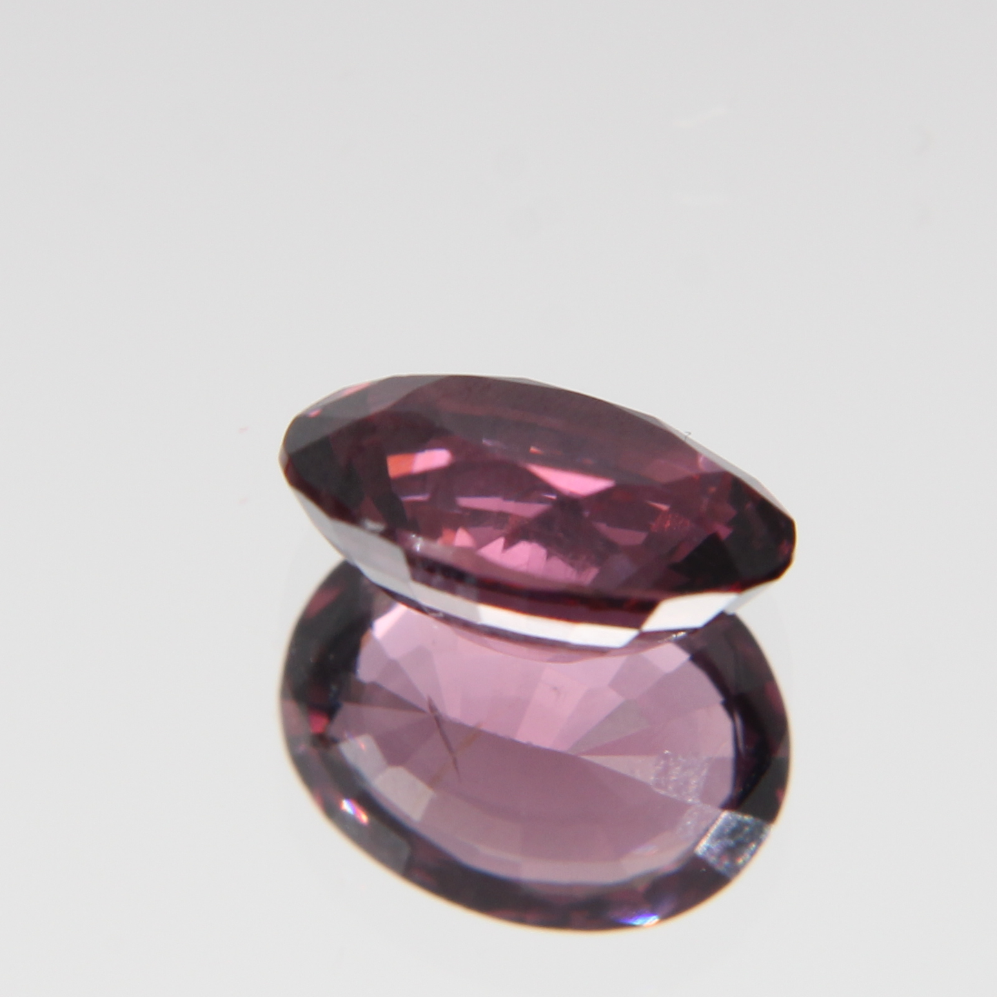 rötlich Pinker Spinell 1.28 ct