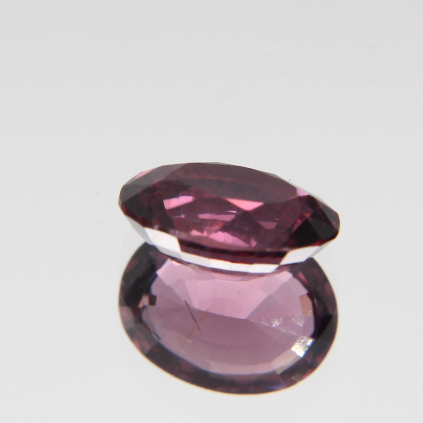 rötlich Pinker Spinell 1.28 ct