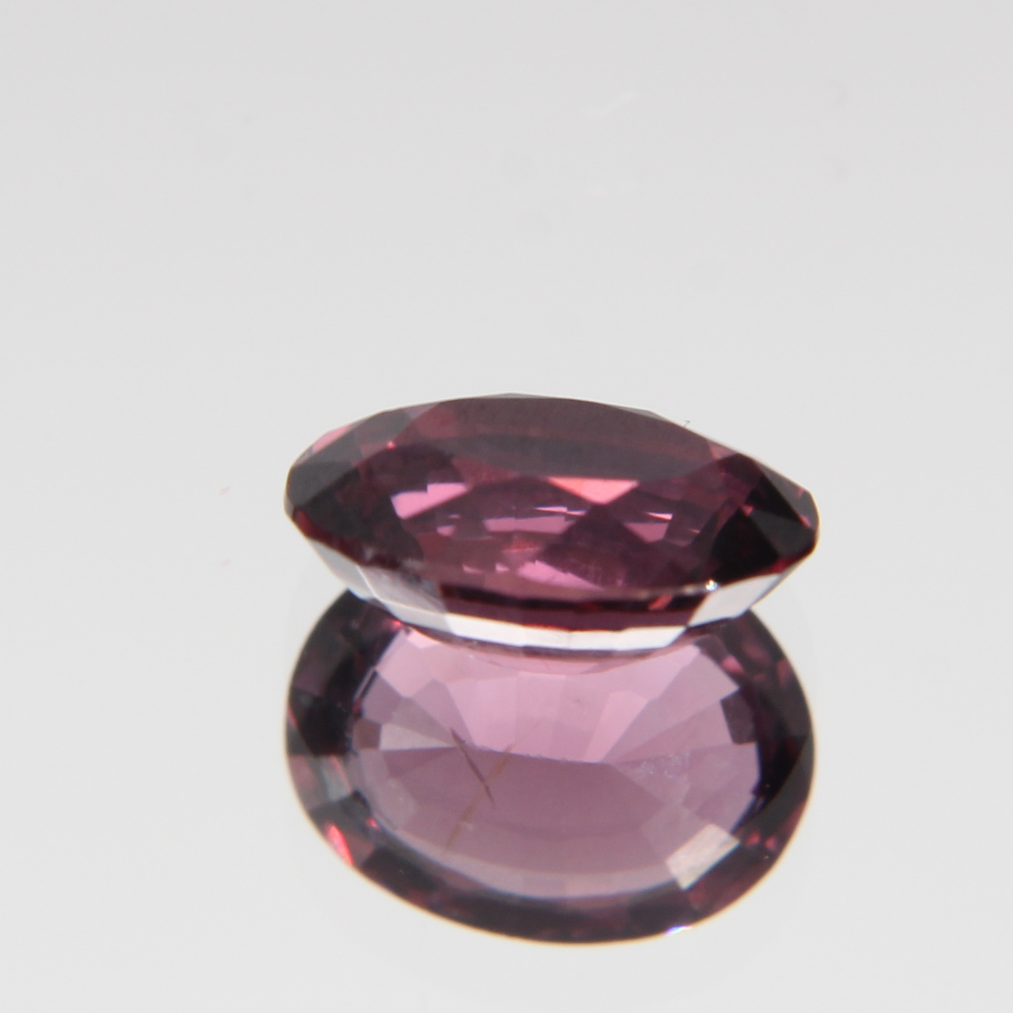 rötlich Pinker Spinell 1.28 ct