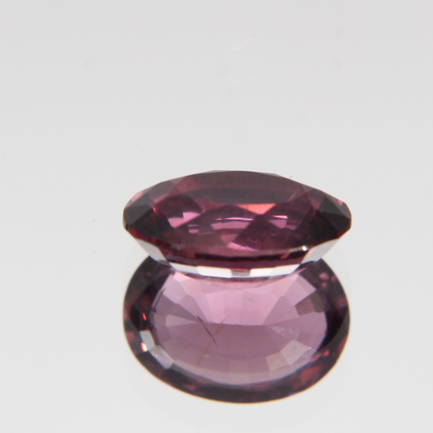 rötlich Pinker Spinell 1.28 ct