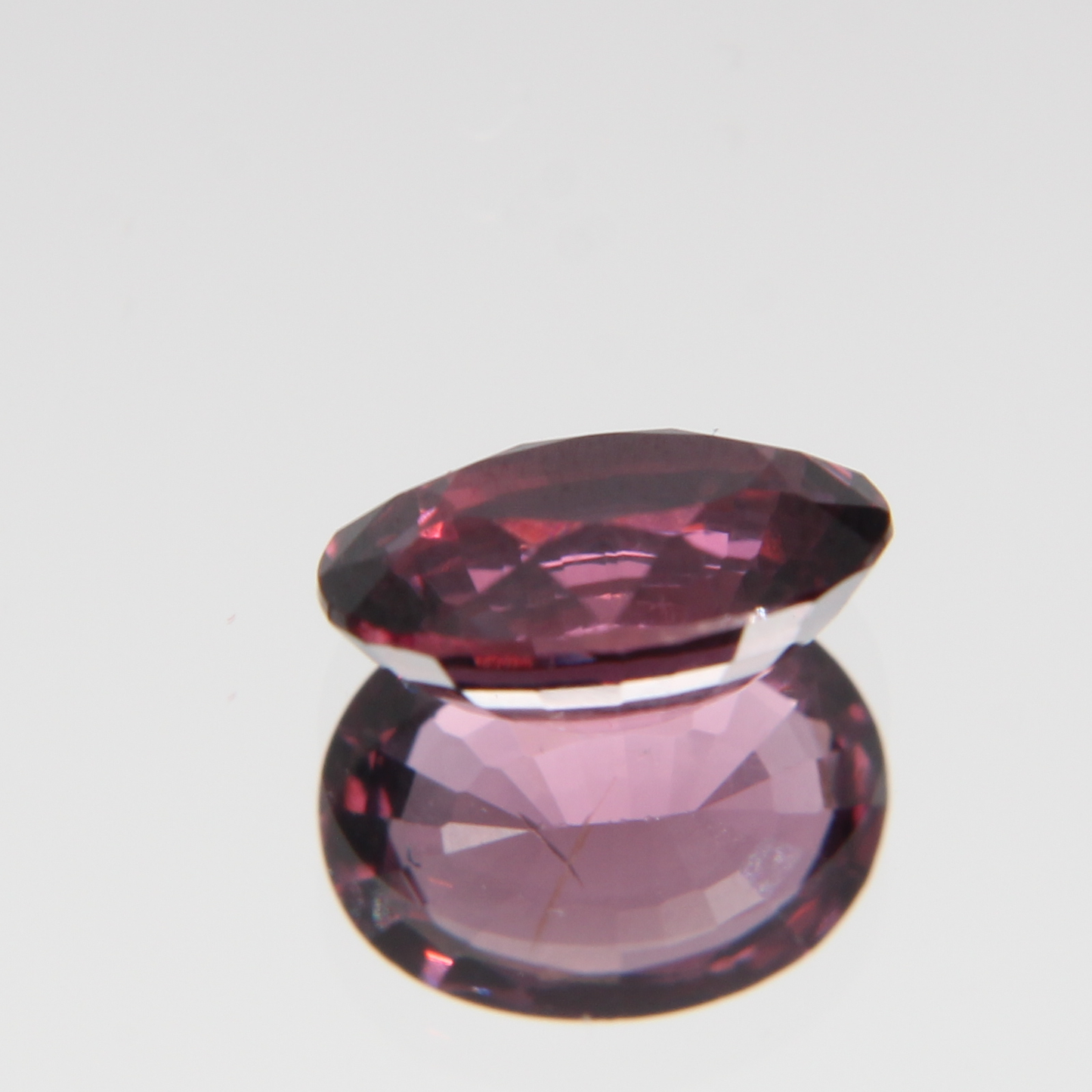 rötlich Pinker Spinell 1.28 ct