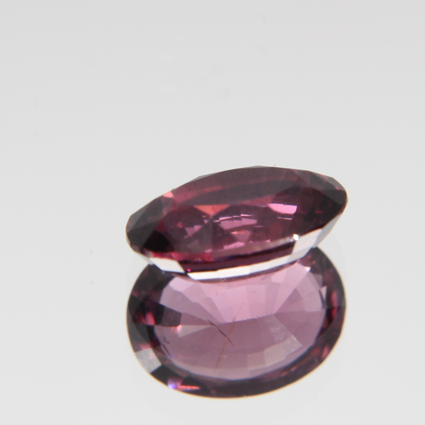 rötlich Pinker Spinell 1.28 ct