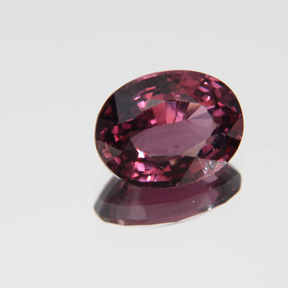 rötlich Pinker Spinell 1.28 ct