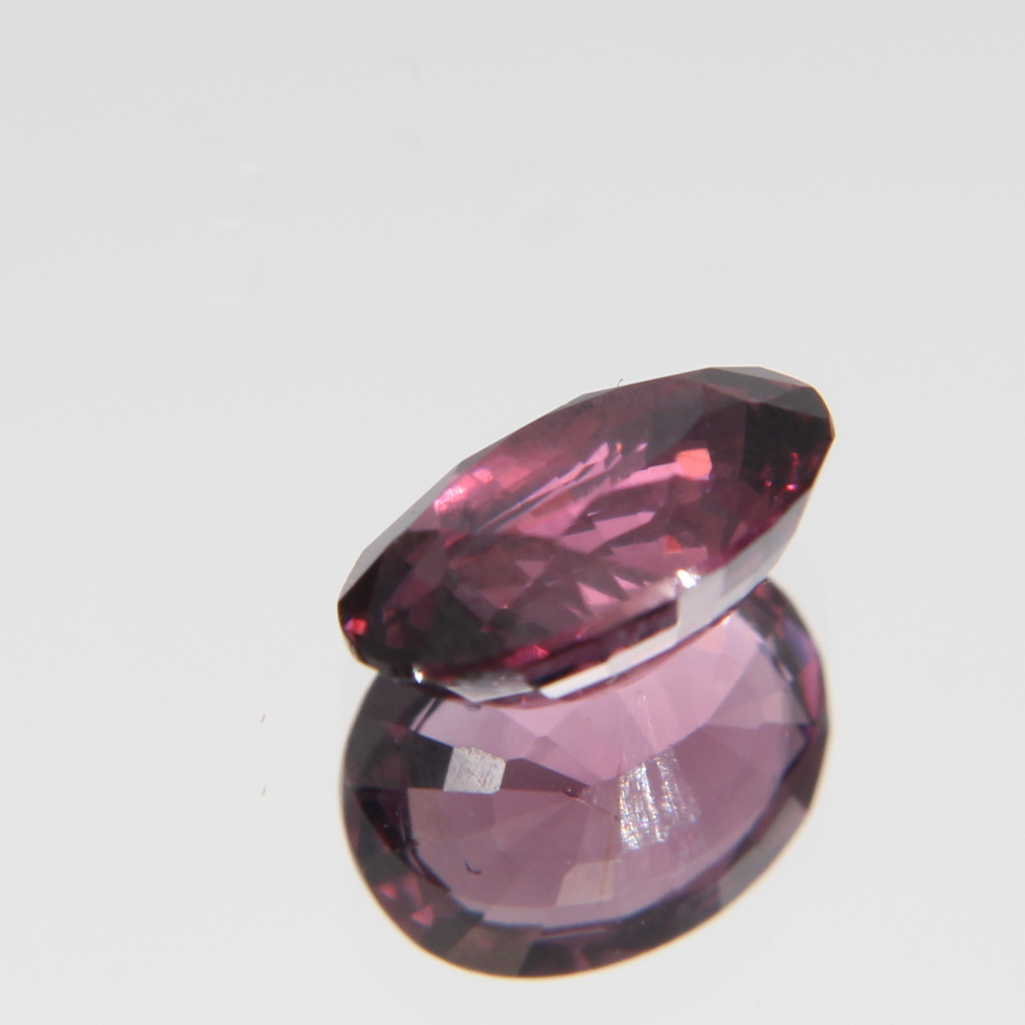 rötlich Pinker Spinell 1.28 ct