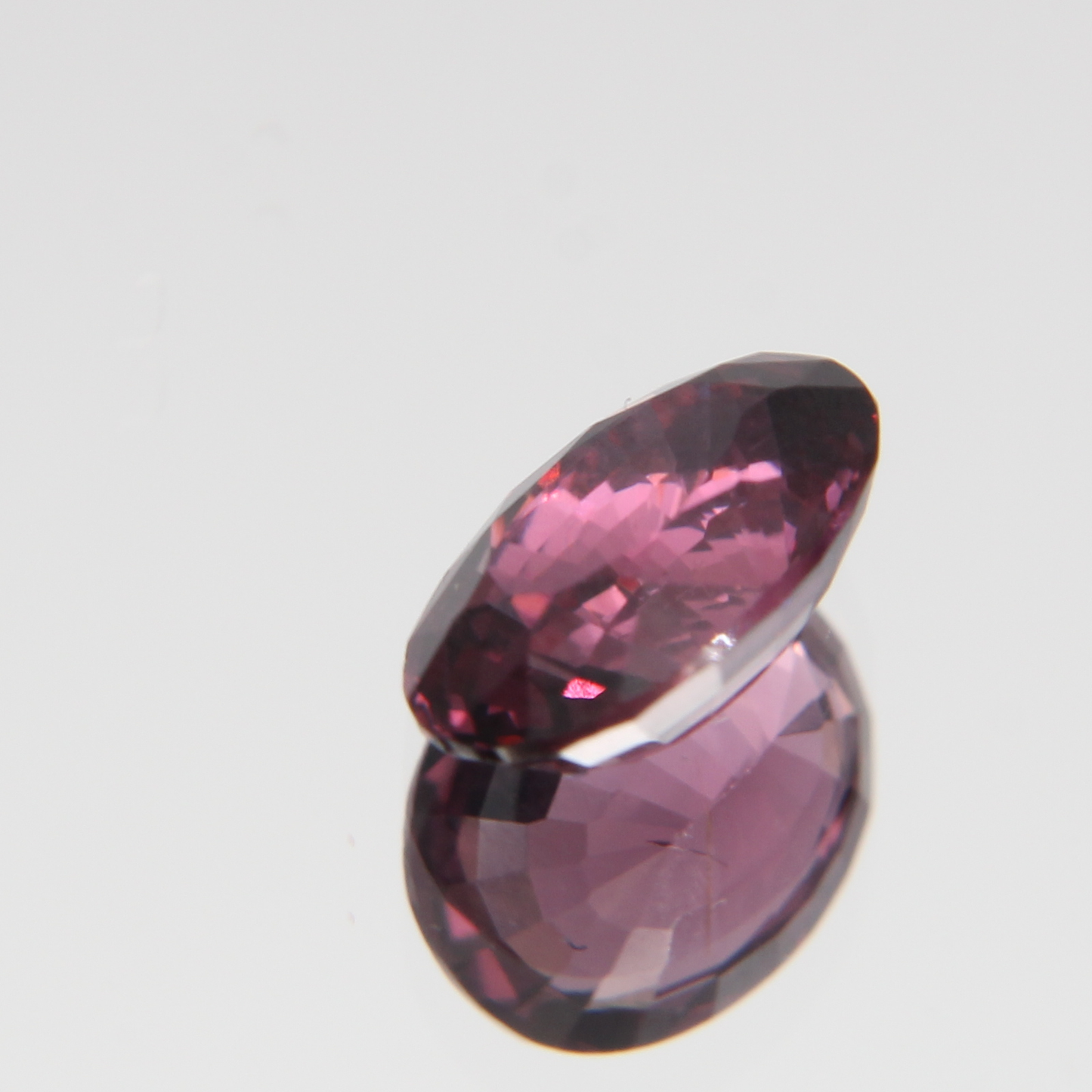 rötlich Pinker Spinell 1.28 ct