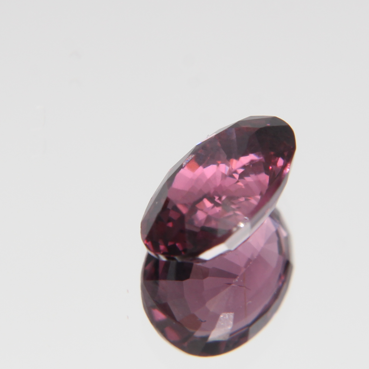 rötlich Pinker Spinell 1.28 ct