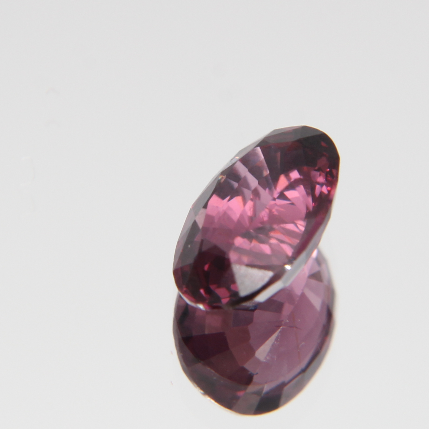 rötlich Pinker Spinell 1.28 ct