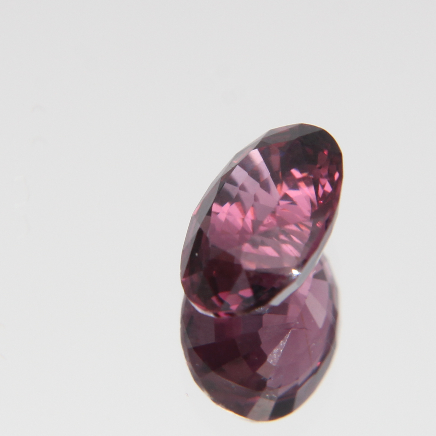 rötlich Pinker Spinell 1.28 ct