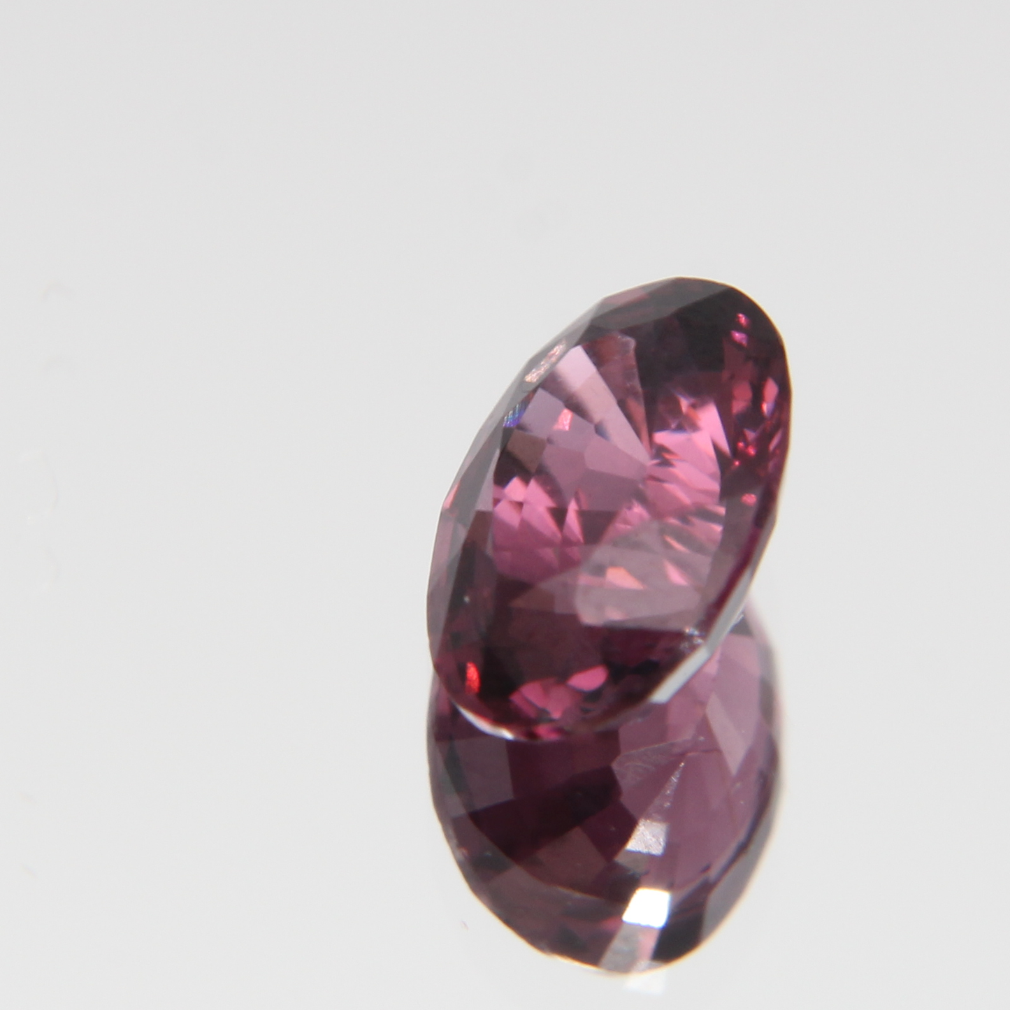 rötlich Pinker Spinell 1.28 ct