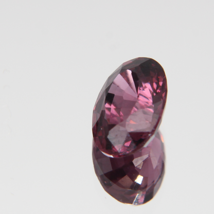 rötlich Pinker Spinell 1.28 ct