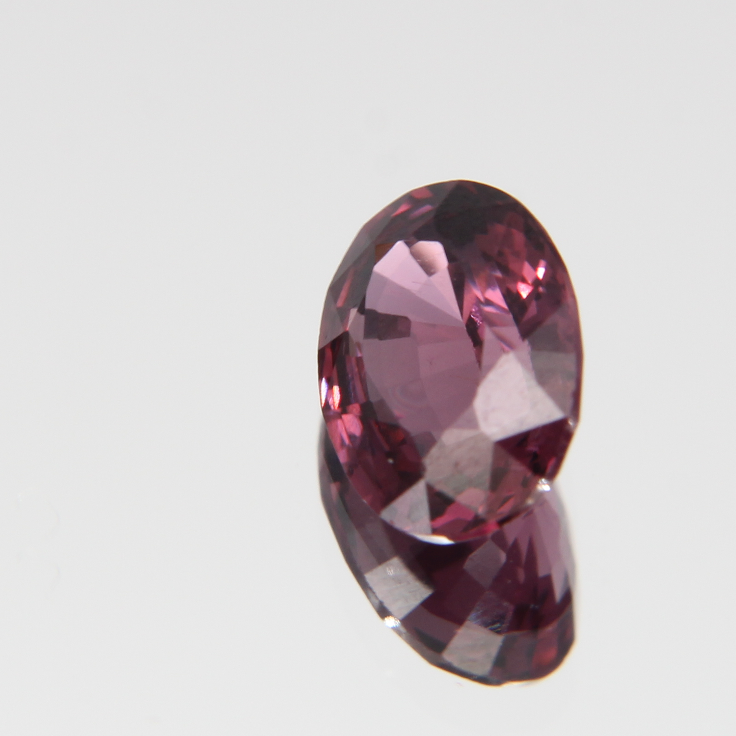 rötlich Pinker Spinell 1.28 ct