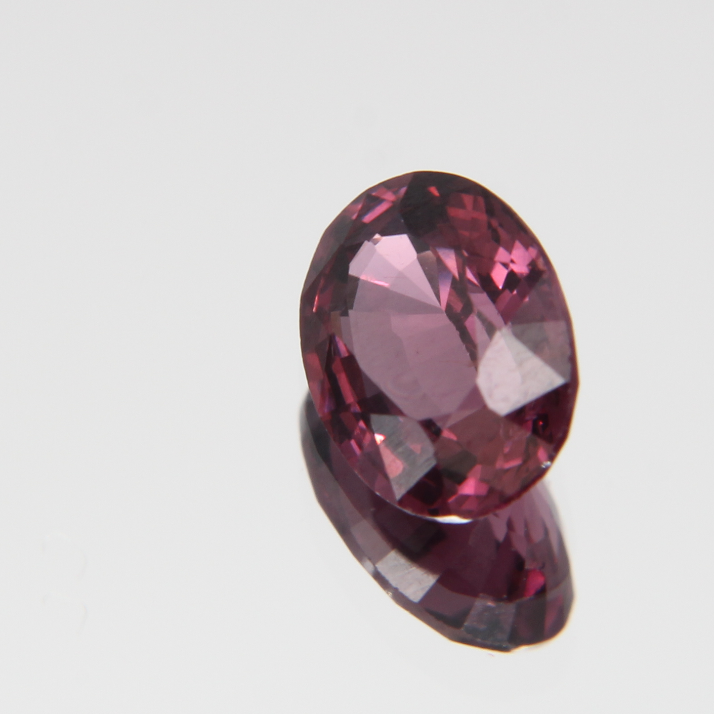 rötlich Pinker Spinell 1.28 ct