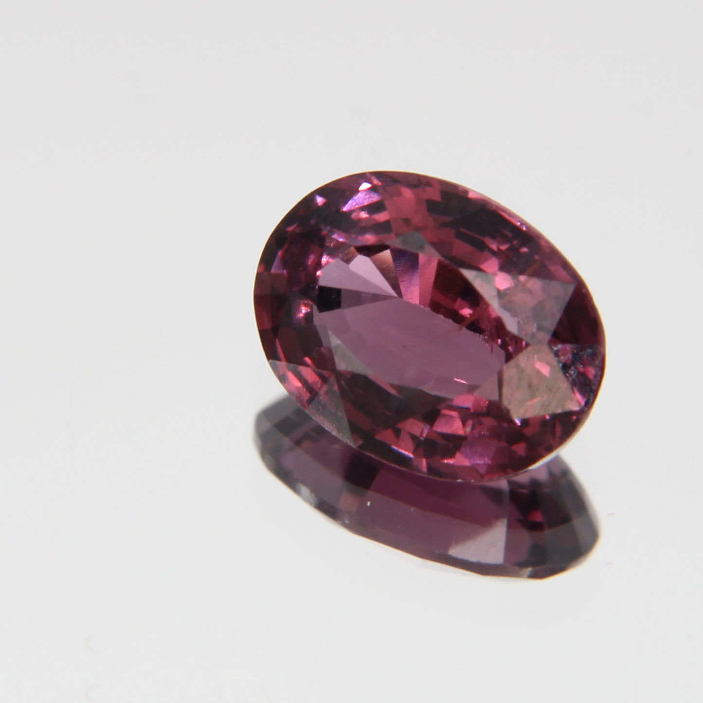 rötlich Pinker Spinell 1.28 ct