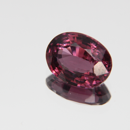 rötlich Pinker Spinell 1.28 ct