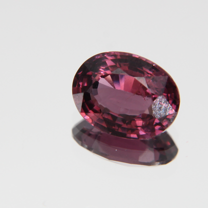 rötlich Pinker Spinell 1.28 ct