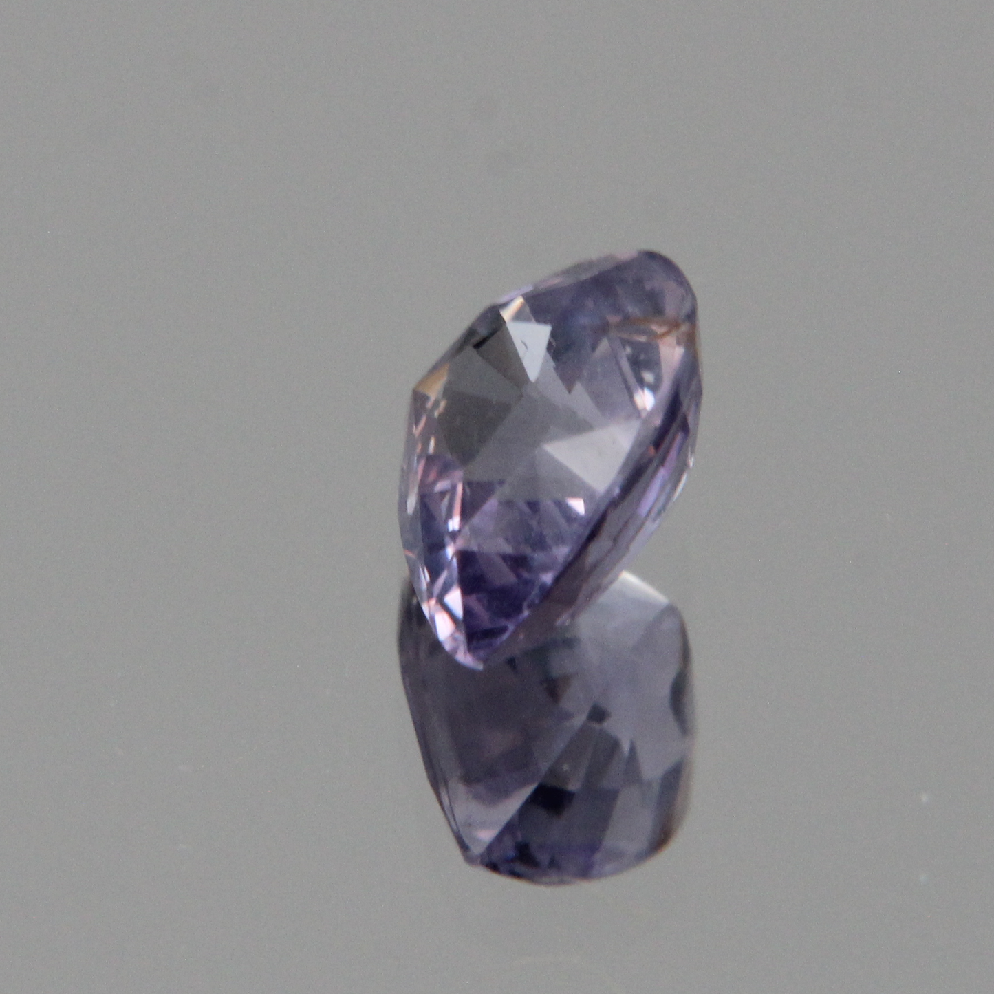 Violetter Saphir 1.32 ct
