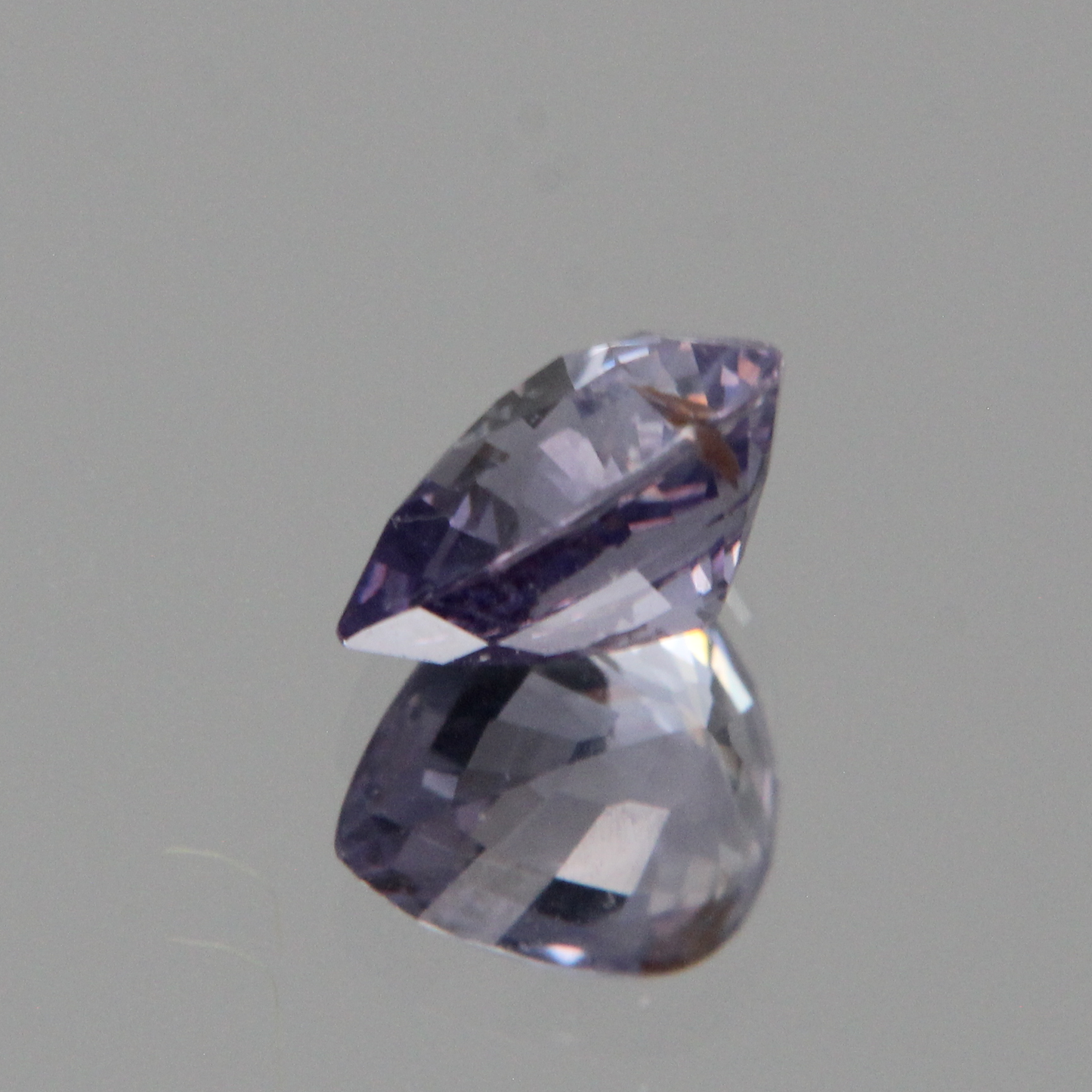 Violetter Saphir 1.32 ct