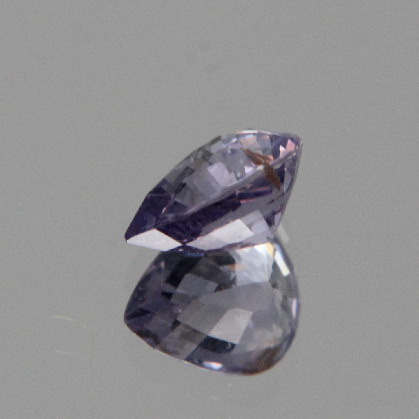 Violetter Saphir 1.32 ct
