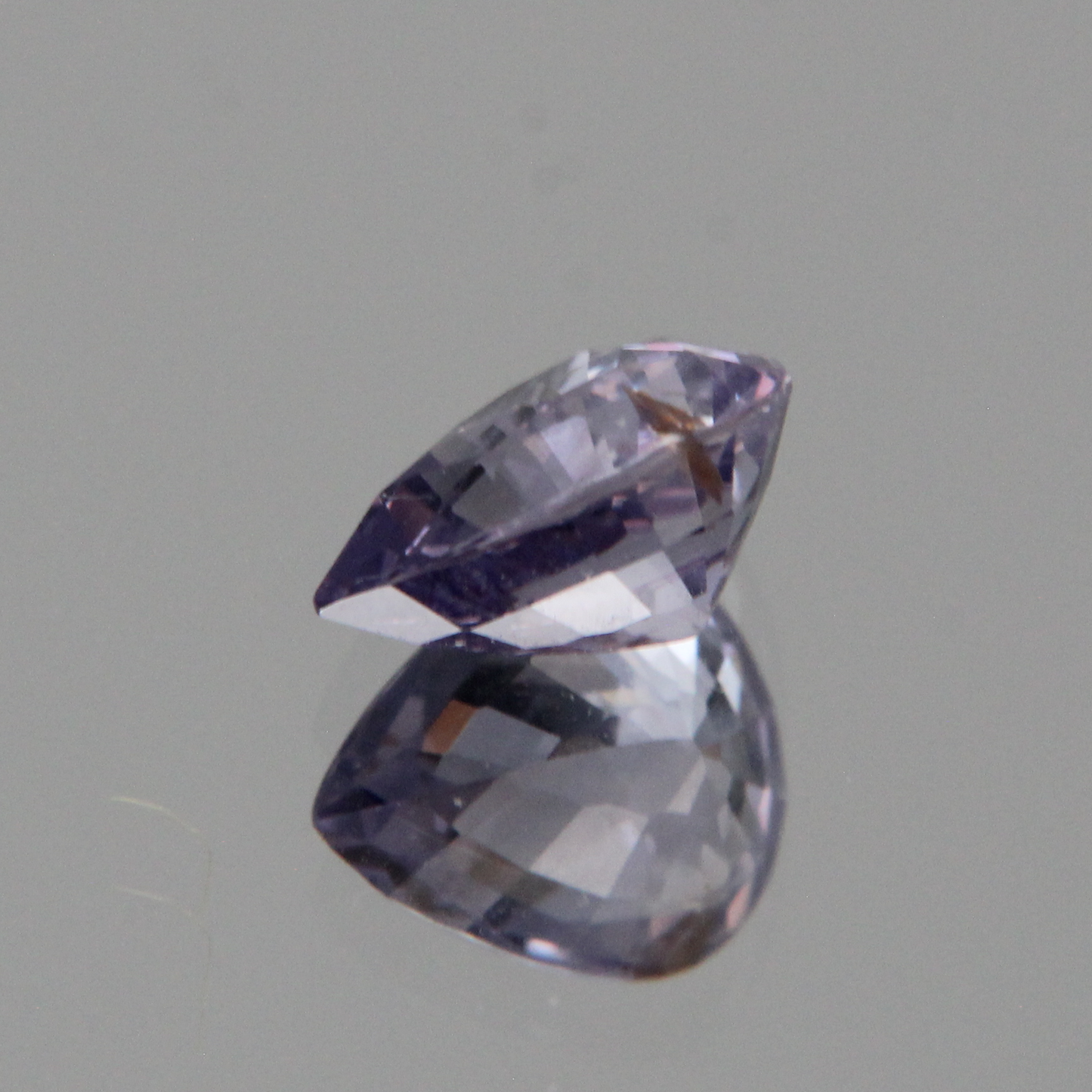 Violetter Saphir 1.32 ct