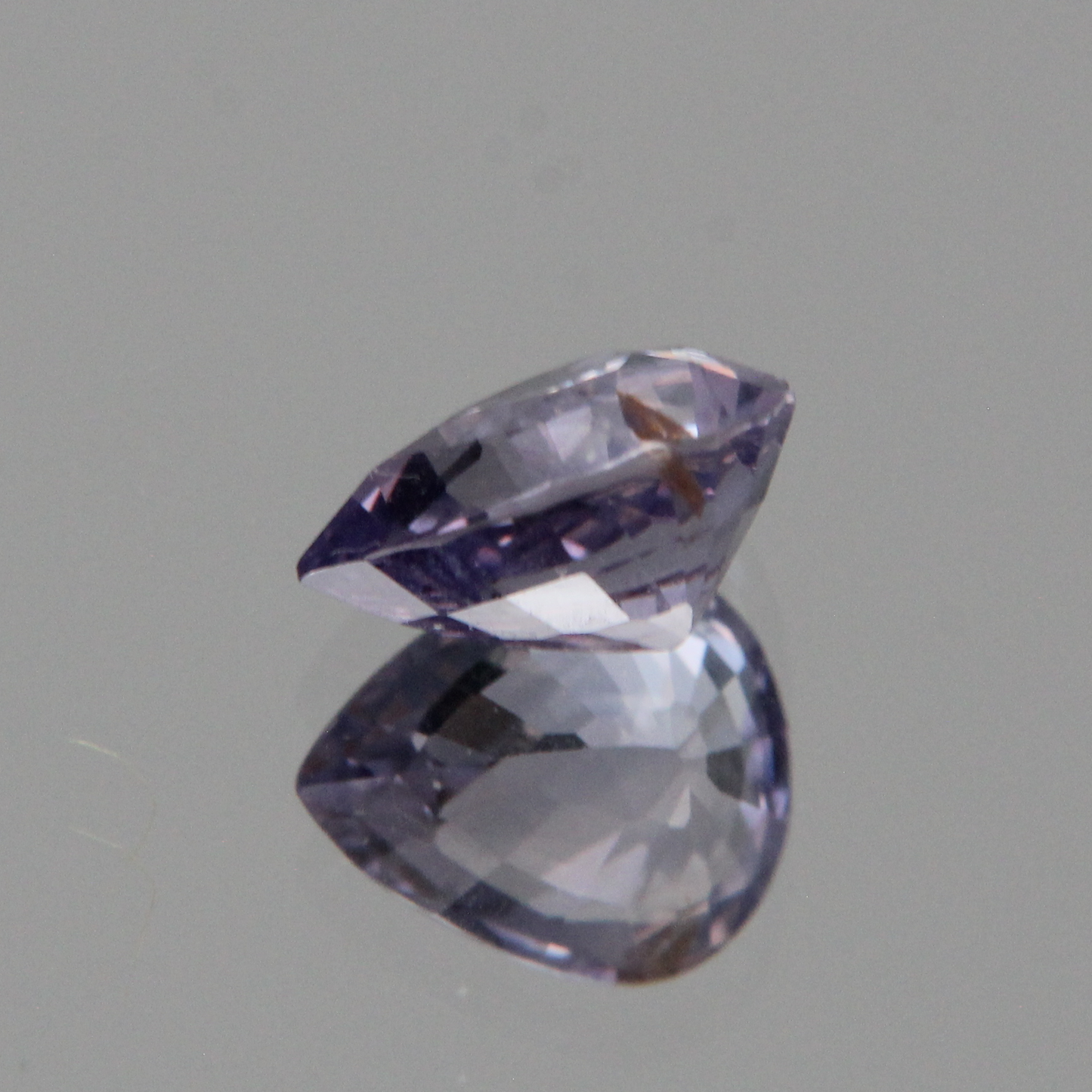 Violetter Saphir 1.32 ct