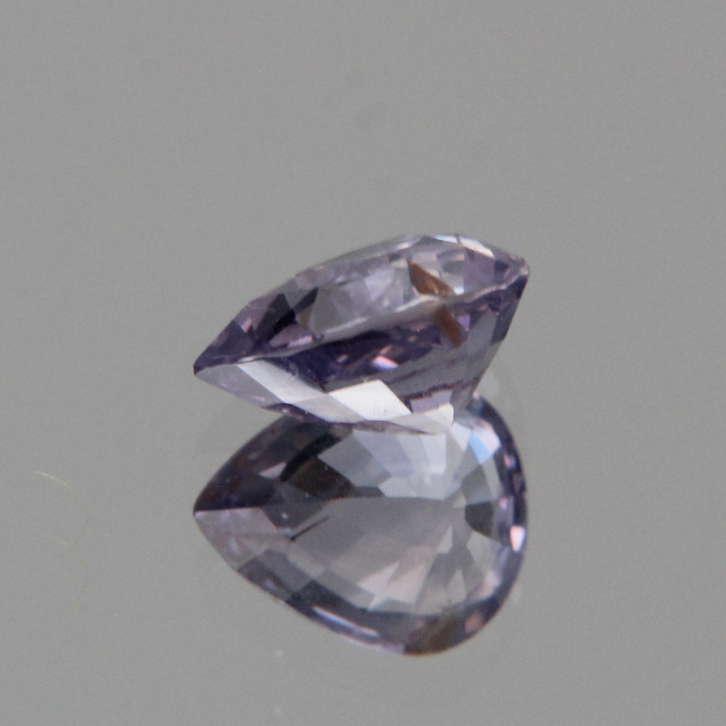 Violetter Saphir 1.32 ct