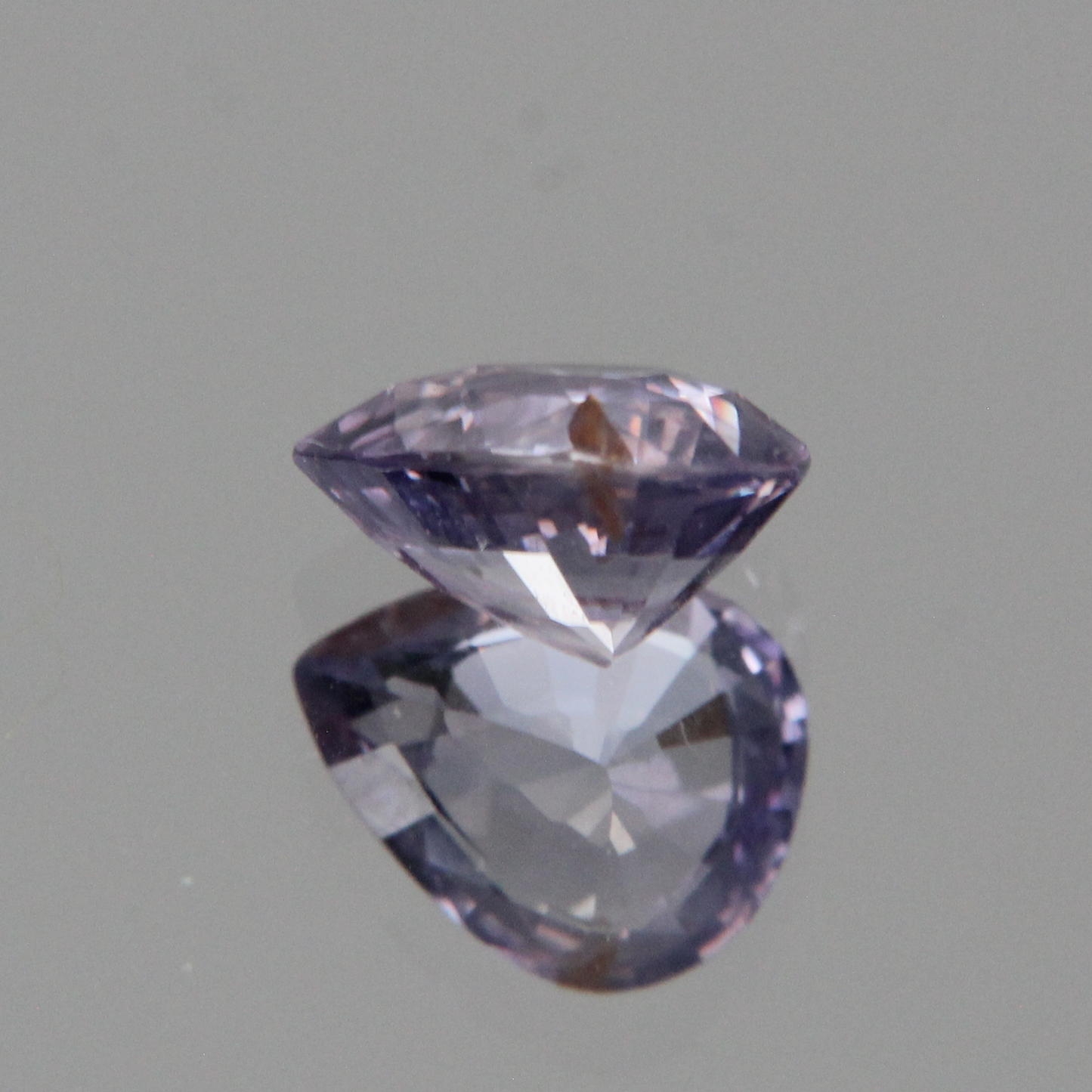 Violetter Saphir 1.32 ct