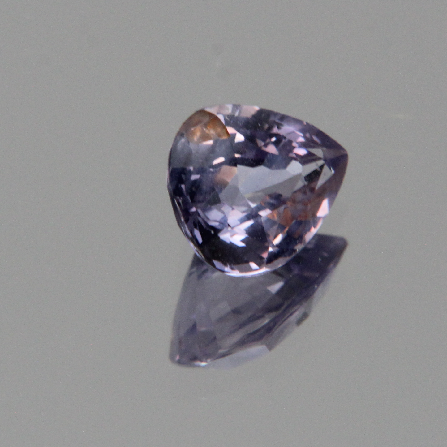 Violetter Saphir 1.32 ct
