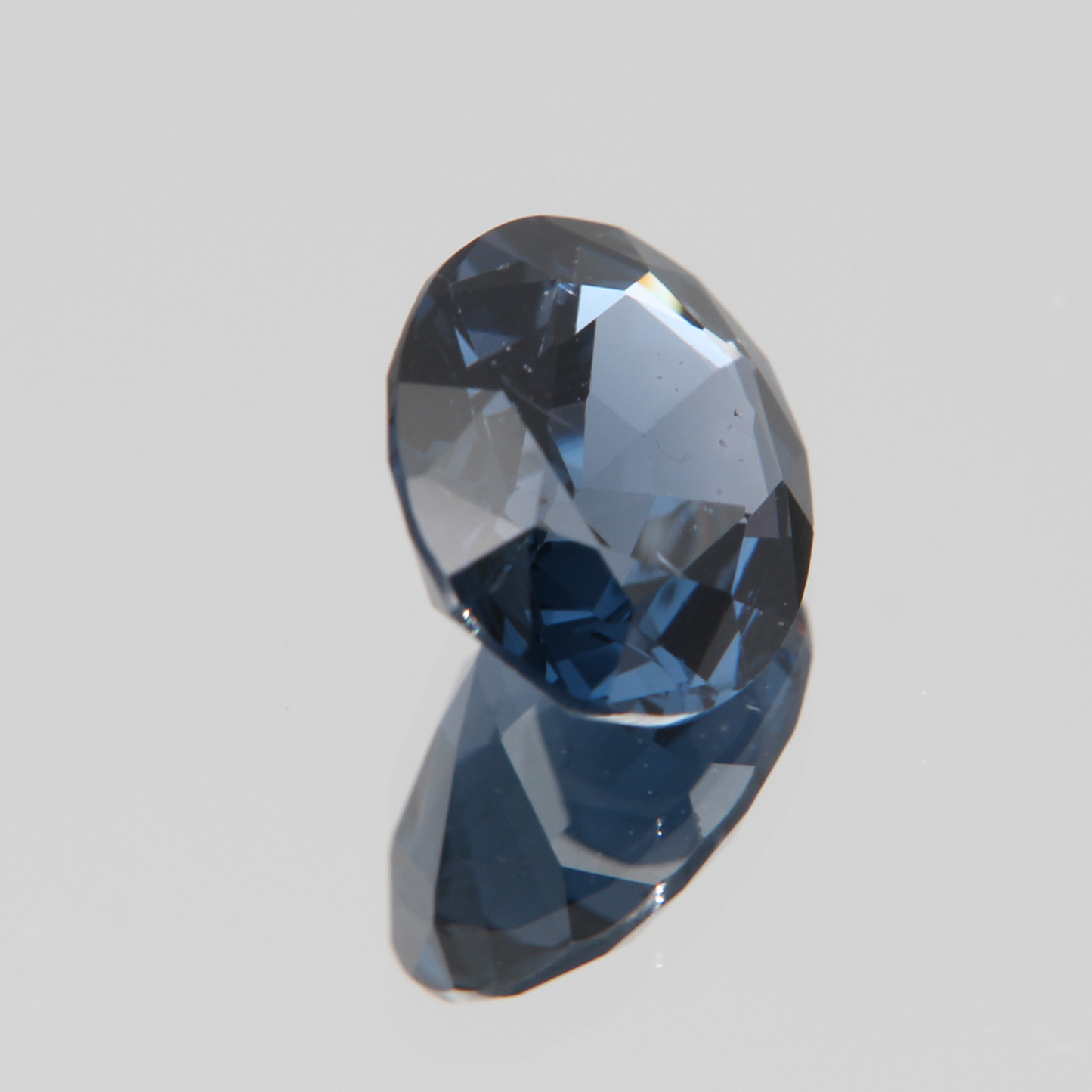 Blauer Kobaltspinell 3.61 ct
