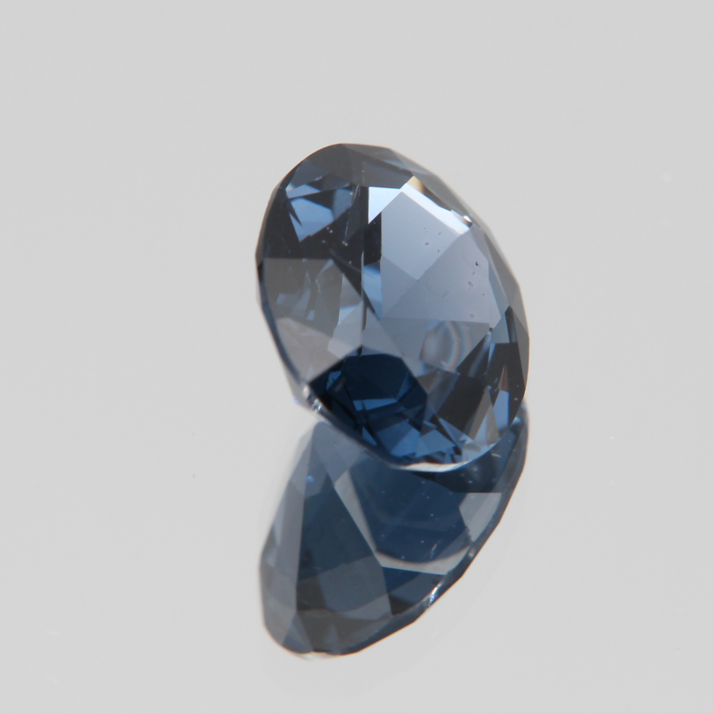Blauer Kobaltspinell 3.61 ct