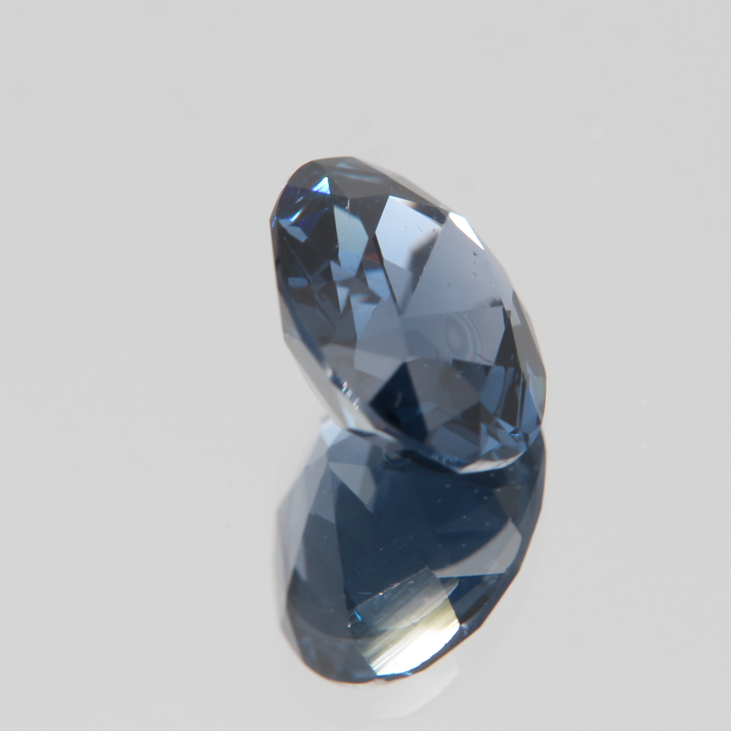 Blauer Kobaltspinell 3.61 ct