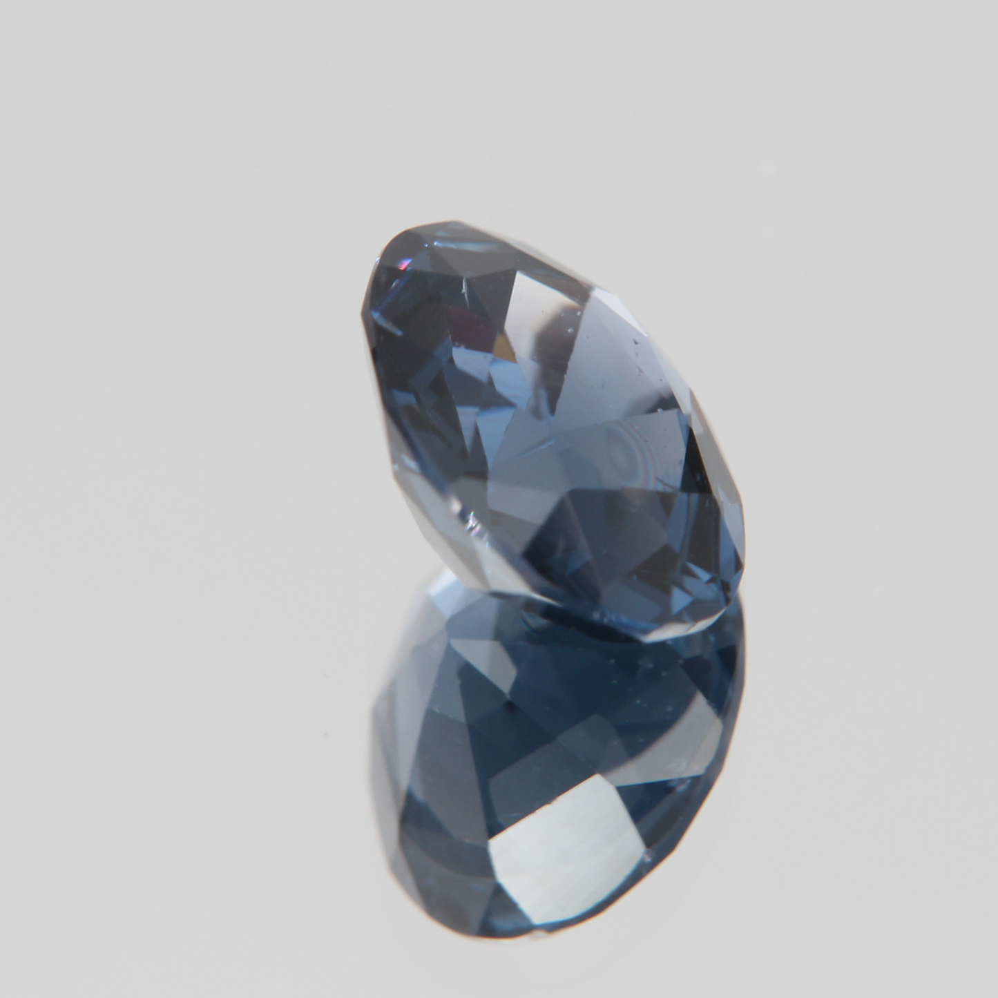 Blauer Kobaltspinell 3.61 ct