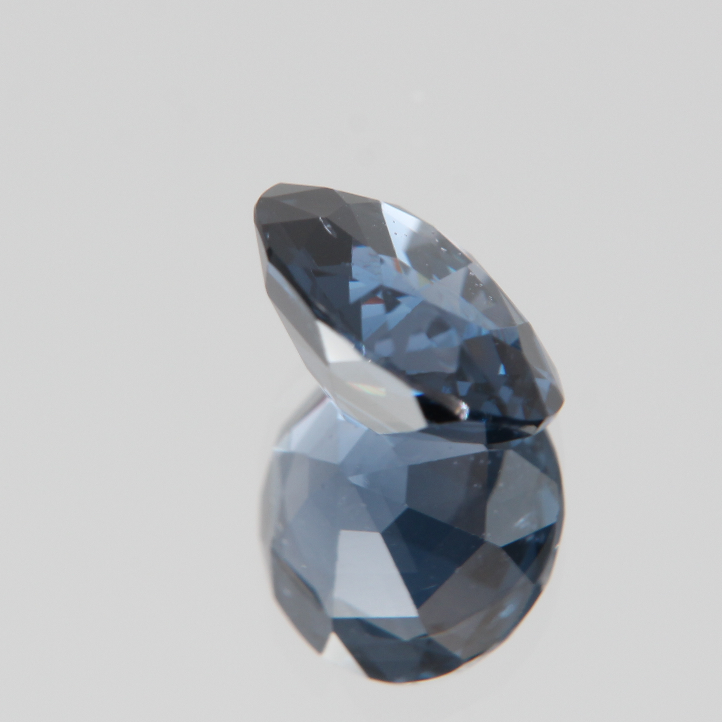 Blauer Kobaltspinell 3.61 ct