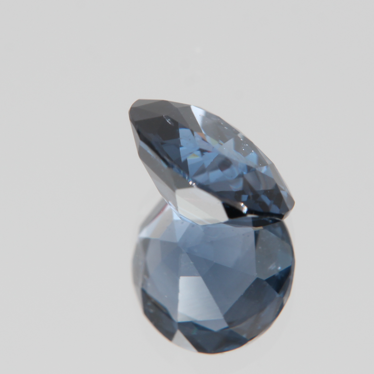 Blauer Kobaltspinell 3.61 ct